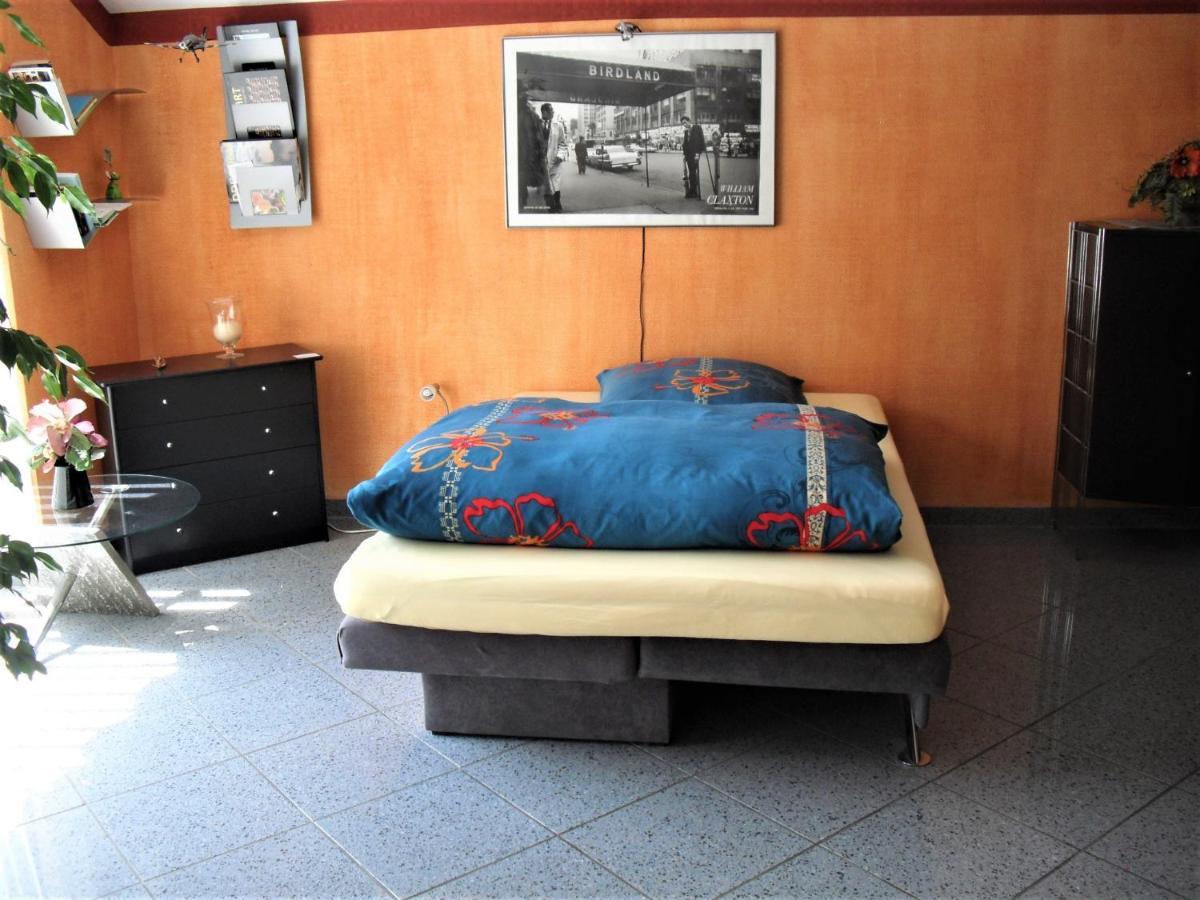 Super Xxl Ferienwohnung 73 Qm, Mit Balkon Cadolzburg エクステリア 写真