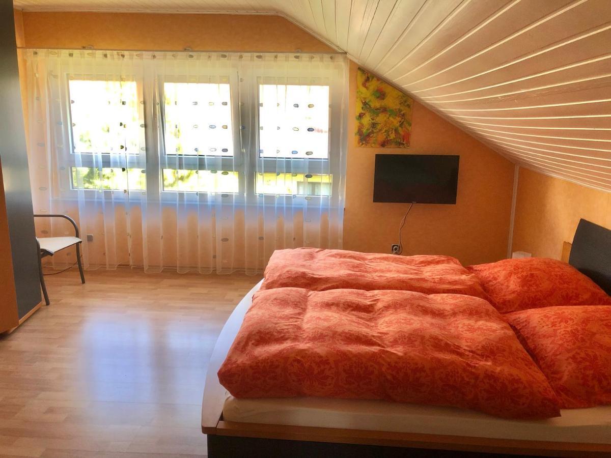 Super Xxl Ferienwohnung 73 Qm, Mit Balkon Cadolzburg エクステリア 写真